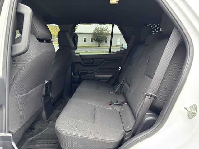 2025 Toyota 4Runner SR5 4WD (GS)