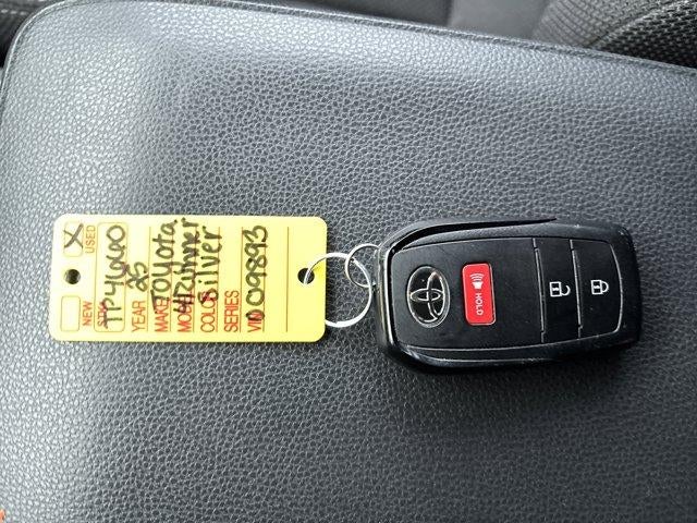 2025 Toyota 4Runner SR5 4WD (GS)