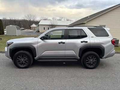 2025 Toyota 4Runner SR5 4WD (GS)