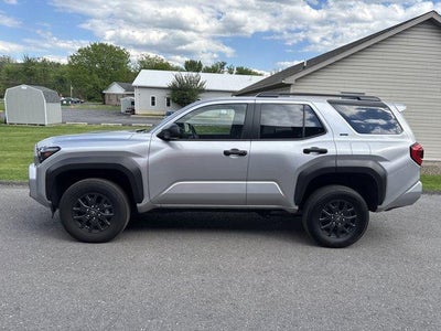 2025 Toyota 4Runner SR5 4WD (GS)