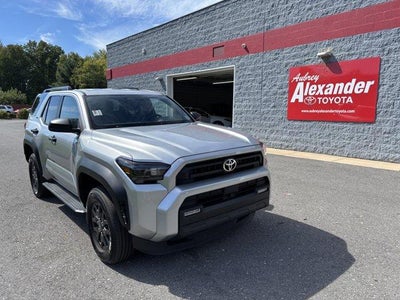 2025 Toyota 4Runner SR5 4WD (GS)