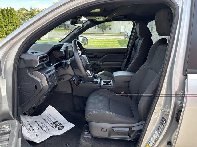 2025 Toyota 4Runner SR5 4WD (GS)