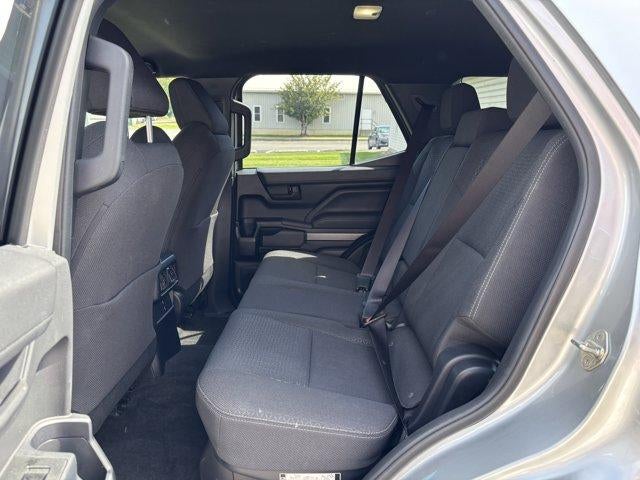 2025 Toyota 4Runner SR5 4WD (GS)