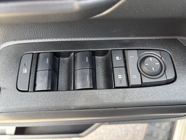 2025 Toyota 4Runner SR5 4WD (GS)