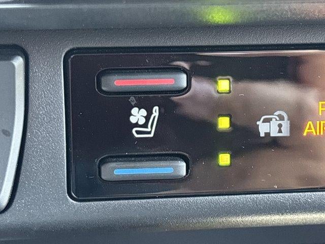 2025 Toyota RAV4 Hybrid Limited AWD (Natl)
