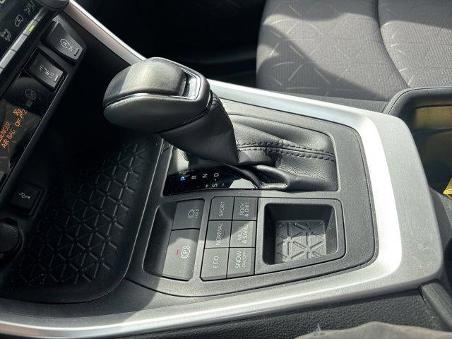 2020 Toyota RAV4 XLE AWD (Natl)