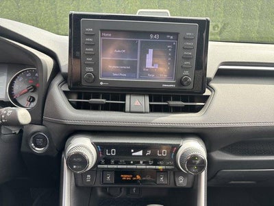 2020 Toyota RAV4 XLE AWD (Natl)