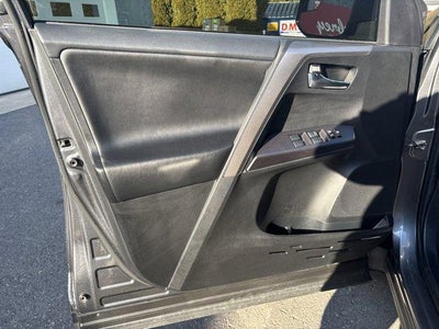 2017 Toyota RAV4 Hybrid LE Plus AWD (Natl)