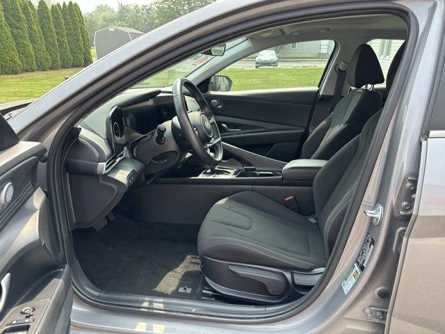 2025 Hyundai ELANTRA SEL Convenience IVT
