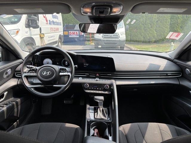 2025 Hyundai ELANTRA SEL Convenience IVT