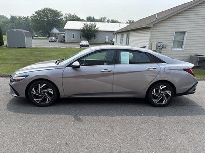 2025 Hyundai ELANTRA SEL Convenience IVT