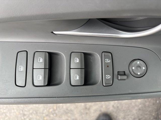 2025 Hyundai ELANTRA SEL Convenience IVT