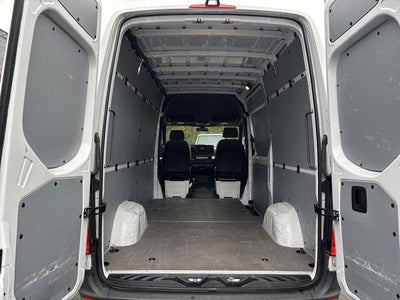 2025 Mercedes-Benz Sprinter Cargo Van 2500 Standard Roof I4 Diesel 144" RWD
