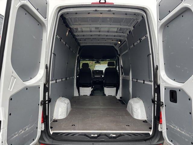 2025 Mercedes-Benz Sprinter Cargo Van 2500 Standard Roof I4 Diesel 144" RWD