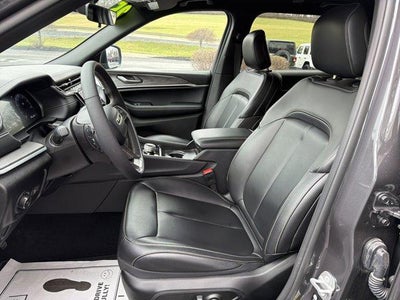 2025 Jeep Grand Cherokee L Limited 4x4