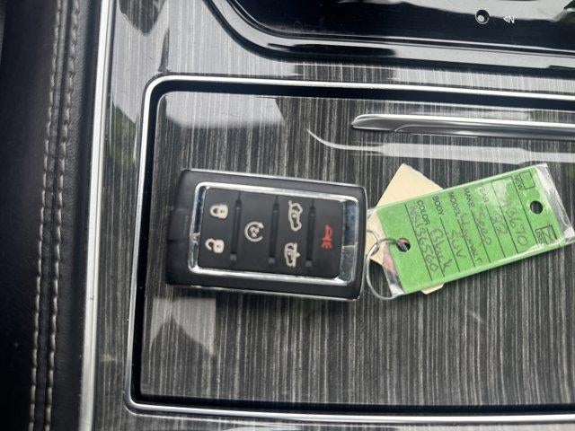 2022 Jeep Wagoneer Series III 4x4