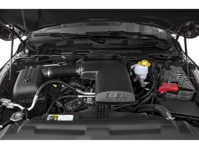 2014 RAM 1500 4WD Crew Cab 5.7 Ft Box Big Horn
