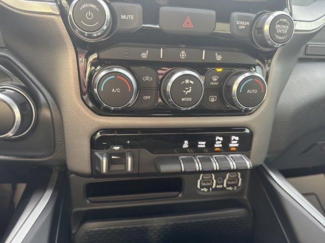 2022 RAM 1500 Big Horn 4x4 Quad Cab 6'4" Box