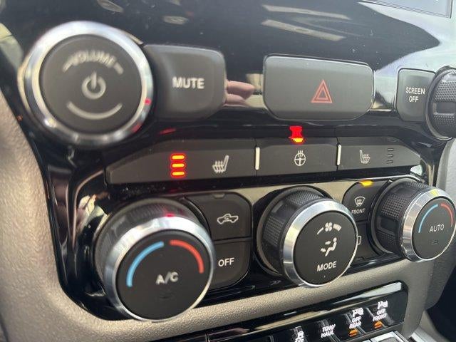 2022 RAM 1500 Big Horn 4x4 Quad Cab 6'4" Box