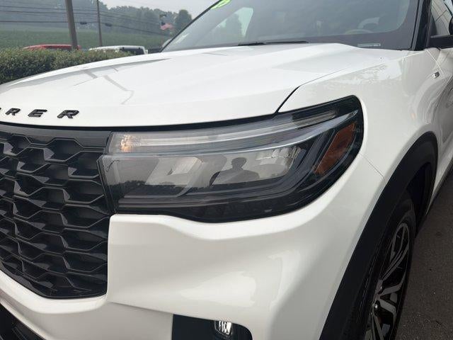 2025 Ford Explorer ST-Line 4WD