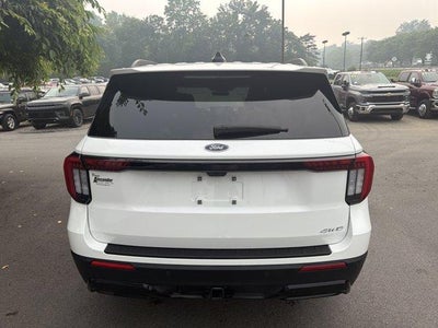 2025 Ford Explorer ST-Line 4WD