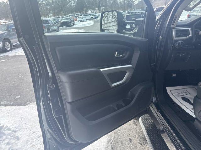 2017 Nissan Titan XD 4x2 Diesel Crew Cab SV