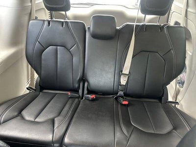 2024 Chrysler Pacifica Touring L FWD