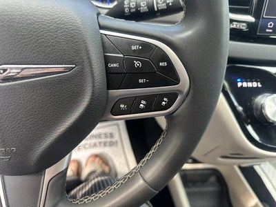 2024 Chrysler Pacifica Touring L FWD