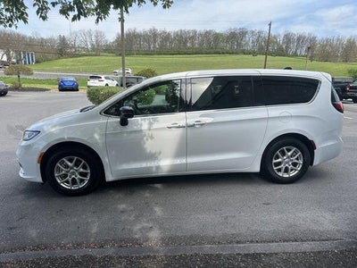 2024 Chrysler Pacifica Touring L FWD