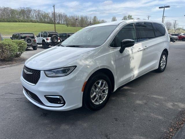 2024 Chrysler Pacifica Touring L FWD