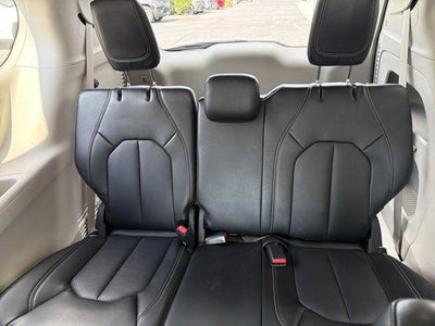 2024 Chrysler Pacifica Touring L FWD