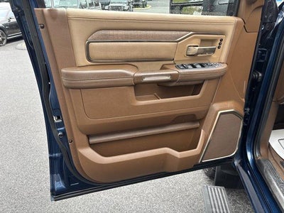 2024 RAM 3500 Longhorn 4x4 Crew Cab 6'4" Box