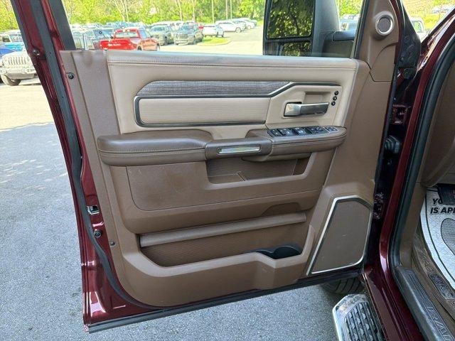 2024 RAM 3500 Longhorn 4x4 Crew Cab 8' Box