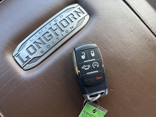 2024 RAM 3500 Longhorn 4x4 Crew Cab 8' Box