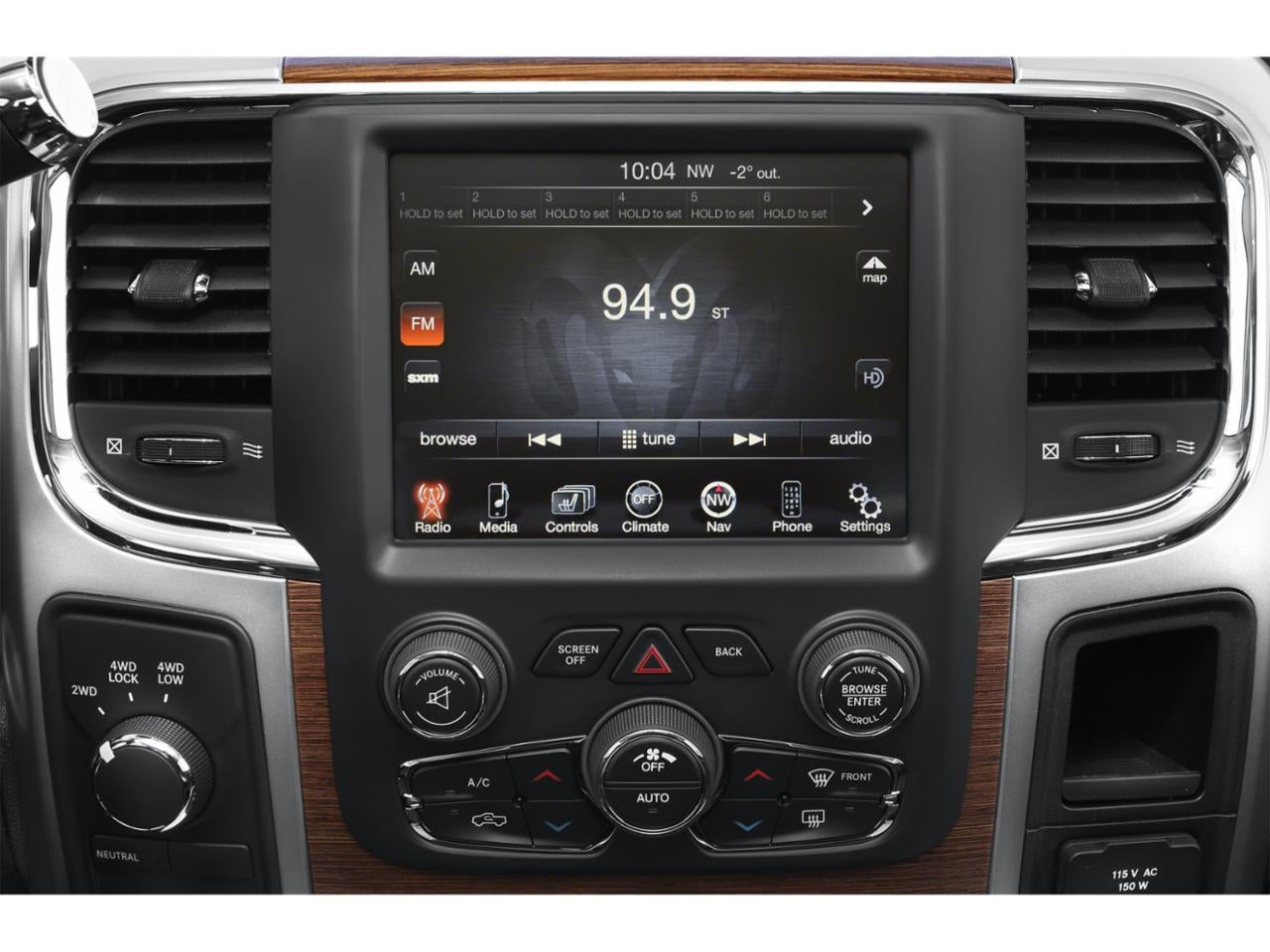 2015 RAM 2500 4WD Crew Cab 6.4 Ft Box SLT