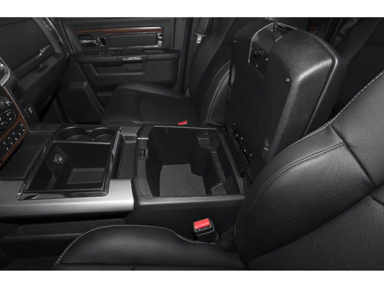 2015 RAM 2500 4WD Crew Cab 6.4 Ft Box SLT