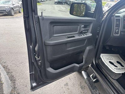 2018 RAM 2500 Tradesman 4x4 Crew Cab 6'4" Box