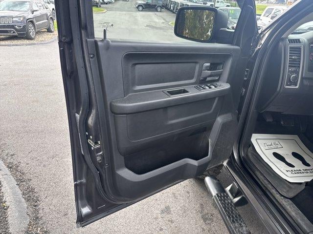 2018 RAM 2500 Tradesman 4x4 Crew Cab 6'4" Box