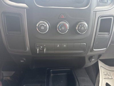 2018 RAM 2500 Tradesman 4x4 Crew Cab 6'4" Box