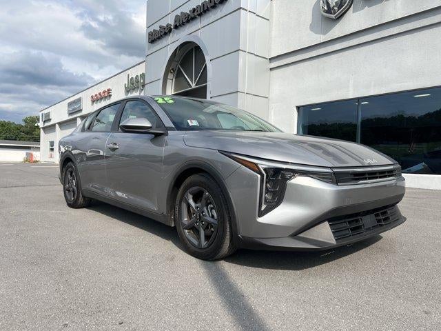 2025 Kia K4 LXS FWD