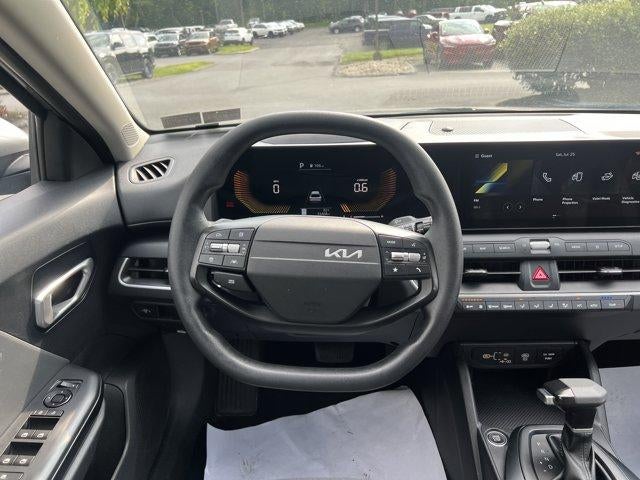 2025 Kia K4 LXS FWD