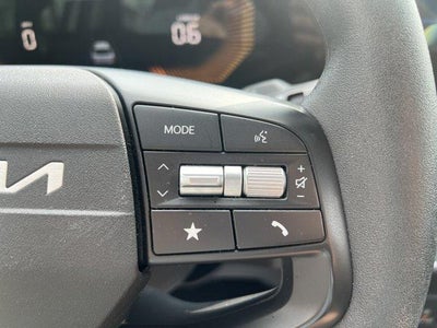2025 Kia K4 LXS FWD