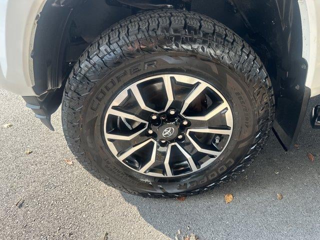 2020 Toyota Tacoma 4WD 4WD TRD Sport Double Cab 5' Bed V6 AT (Natl)