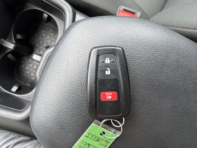 2025 Toyota RAV4 Hybrid XLE AWD (Natl)