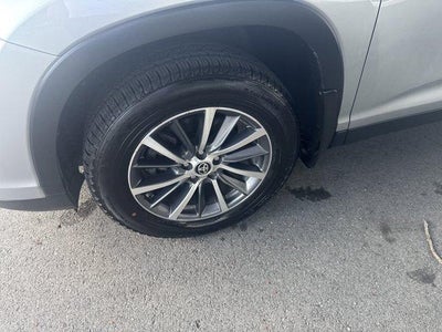 2019 Toyota Highlander XLE V6 AWD (Natl)