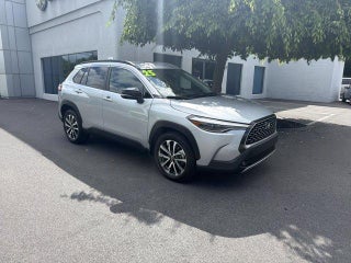 2025 Toyota Corolla Cross XLE 4WD (Natl)