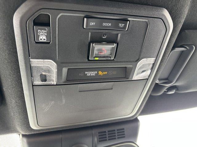 2025 Toyota 4Runner SR5 4WD (GS)