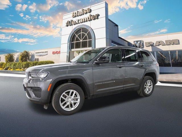2023 Jeep Grand Cherokee Laredo X 4x4