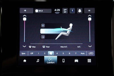 2023 Jeep Grand Cherokee Laredo X 4x4