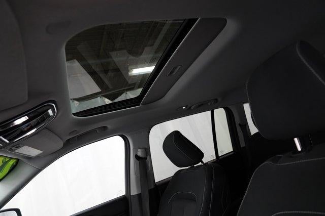 2023 Jeep Grand Cherokee Laredo X 4x4